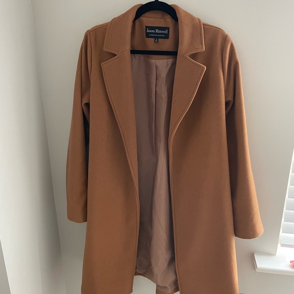 Elegant Tan Women's Coat - Picture 5 of 5